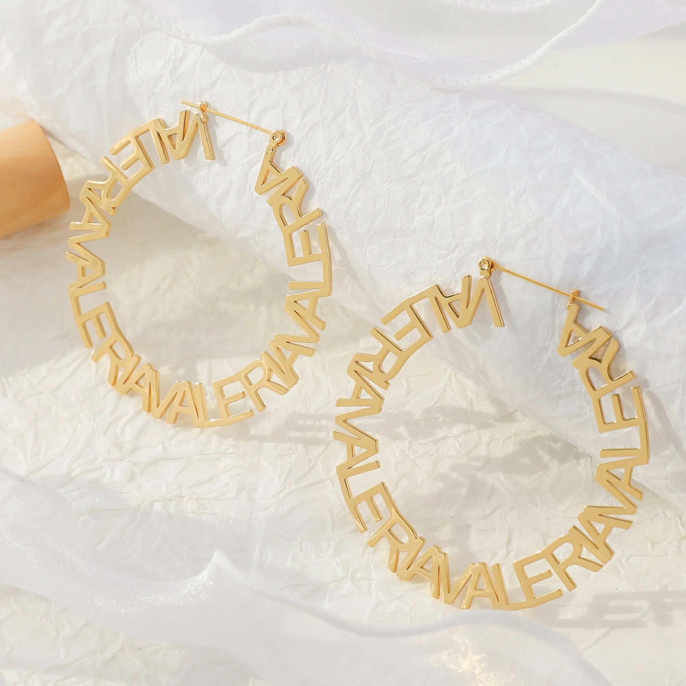 Pendientes Personalizados con Nombre - Baño de Oro 18K sobre Acero Inoxidable