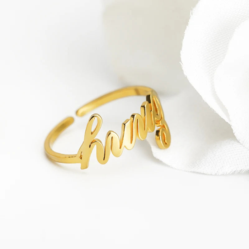 Anillo Personalizado con Nombre - Acero Inoxidable Bañado en Oro