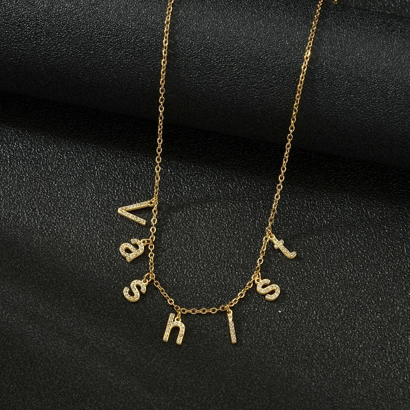 Collar Personalizado Nombres Familiares - Corazón y Mariposa | Esencia Única