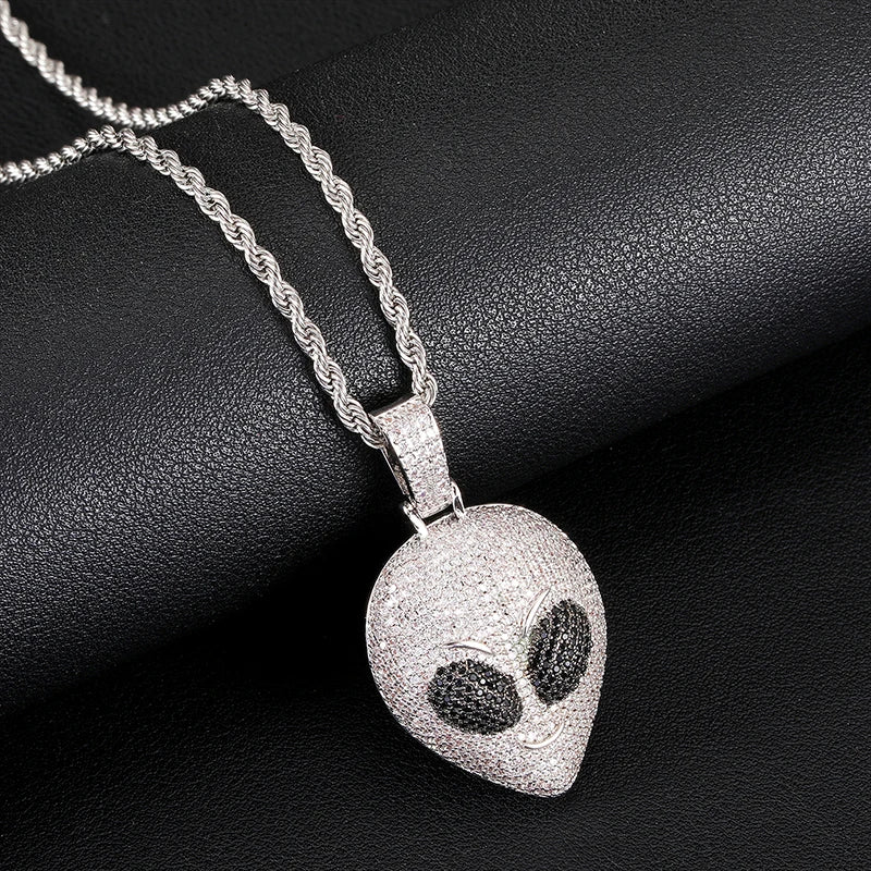 Colgante Alien Head - Collar Hip Hop en Oro y Circón